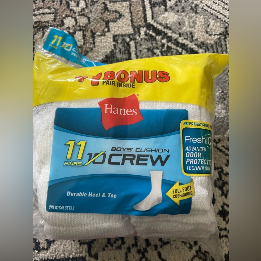 Hanes boys cushion crew socks 11 pairs pack